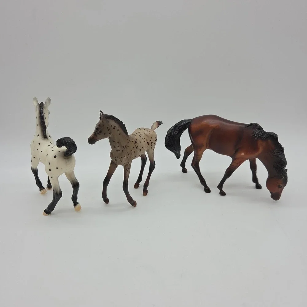 Colorful Foals Set Leopard & Dun #683 Breyer Classic / Freedom Appaloosa Mesteno